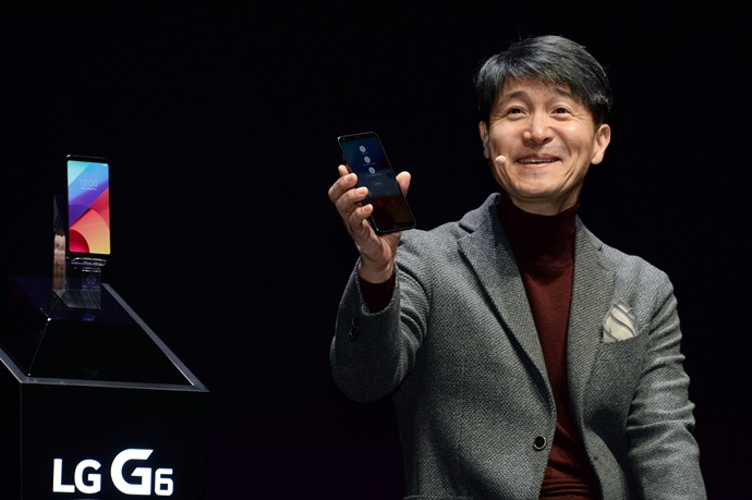 MWC2017에서 베일 벗은 LG ‘G6’, 내달 10일 국내 출시