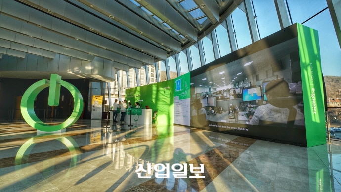 IIoT 적용한 슈나이더 일렉트릭의 차세대 에코스트럭처 플랫폼