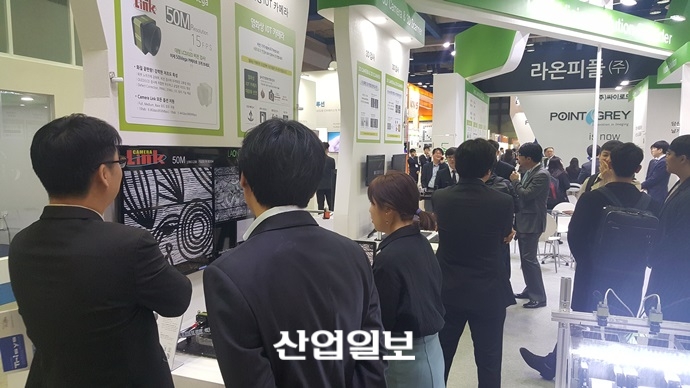 [오토메이션월드 2017] 스마트를 품은 비전카메라