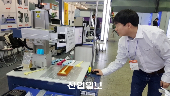 [오토메이션월드 2017] 레이저 마킹기라면 '좀 더 빨라야지'
