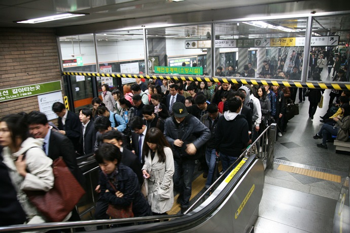 서울 지하철 2호선, 신호고장으로 운행 지연