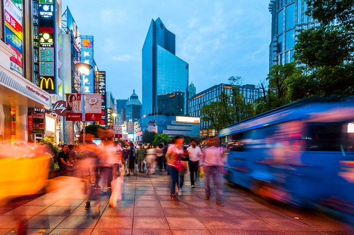 개혁개방 이후 경이적 성장한 중국의 이면