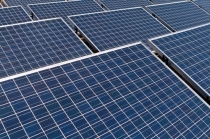 트럼프 국경장벽에 태양광 패널 설치 제안, 어떤 효과 있나?