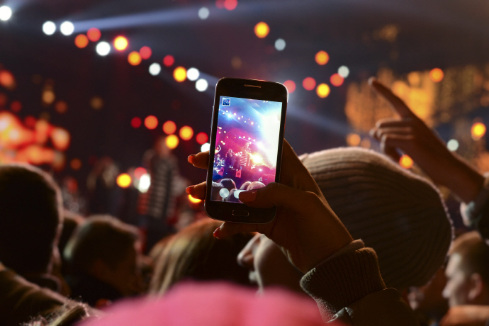 스마트폰, ‘디지털 카메라‘ 대체할까
