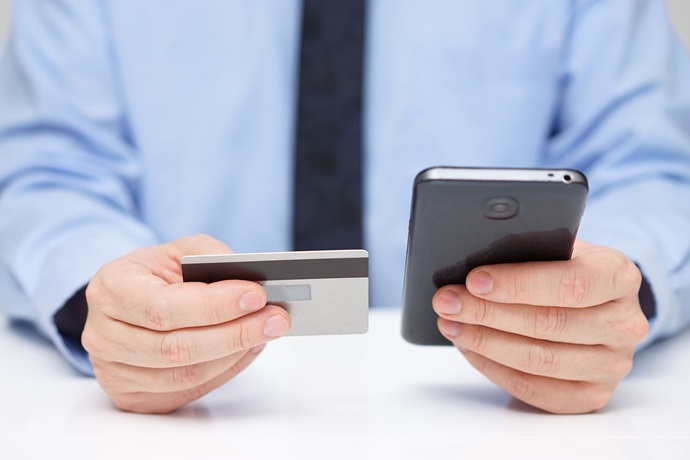 캄보디아, 금융부문 성장으로 모바일 송금 시장 가파른 상승곡선 그려