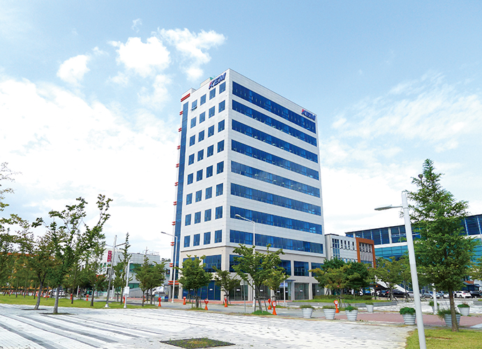 [Business Trends]㈜KEM, 오일스키머, 인터페이스 커버, 낙뢰보호기 등 ‘부품국산화’