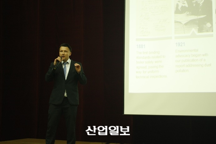 [포토뉴스] 3D 프린팅 시장, 새로운 도약 위해 힘찬 발걸음 내딛는 중