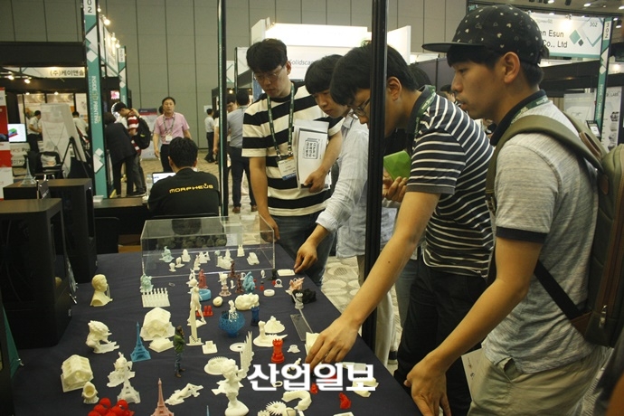 [포토뉴스] 3D 프린팅 시장, 새로운 도약 위해 힘찬 발걸음 내딛는 중