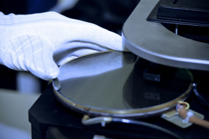 실리콘 웨이퍼 출하량 1분기 대비 4.2% 증가