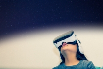 기대만큼 성장하지 못한 VR산업과 일본 VR 상용화 진척