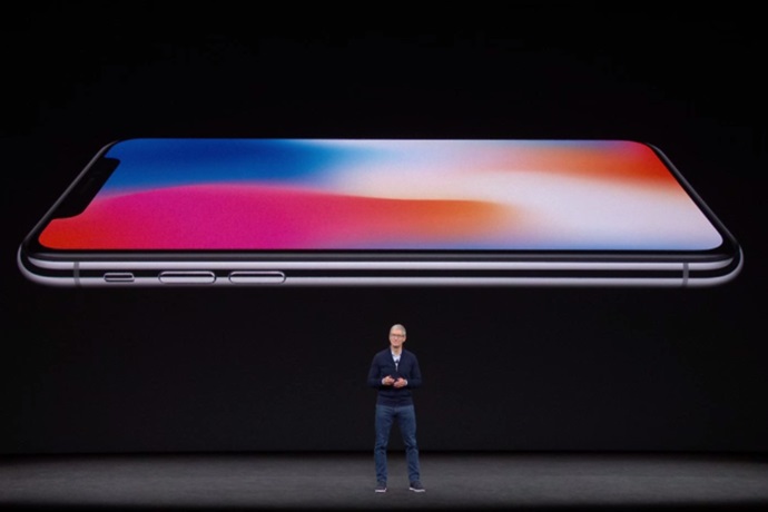 애플-폭스콘 임원, 출시예정일 미정인 아이폰X 공급문제 해결 위해 머리 맞댄다