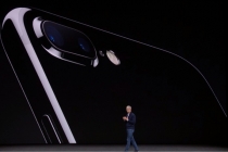 지지부진한 애플 아이폰8 예약판매, 아이폰X·배터리불량에 발목 잡혔다