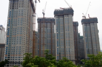 건설업계, 부동산규제·해외 수주 부진 이중고에 ‘곳간 잠그기’ 돌입