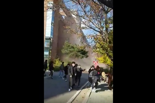 [동영상] 한동대 포항지진 피해 ‘저 건물 바로 옆에 있었으면..아찔’