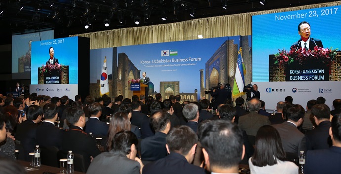한국-우즈베키스탄 “실질적 우호협력 맺어가자”