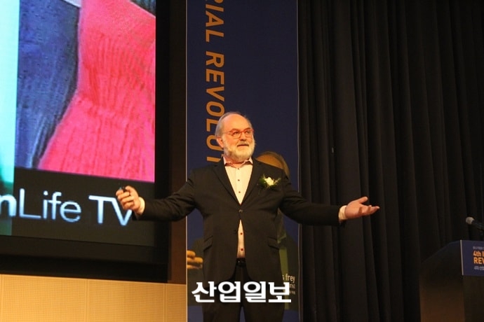 4차 산업혁명, 일자리 ‘소멸’ 아닌 ‘변화’ 야기한다