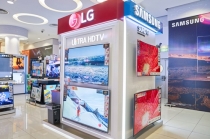 삼성vsLG, ‘4차 산업혁명’ 경쟁의 기로에서 다른 노선 걷는다