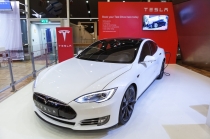 전기차 대표 테슬라, ‘모델 3’ 수급 차질에 독일의 보조금 중단까지 ‘진퇴양난’