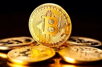 가상화폐 투자 과열에 ‘브레이크’…거래소 폐쇄 검토 등 모든 수단 열어둔다