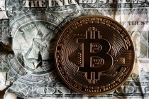 가상화폐 거래소 폐쇄 가능성에 비트코인 시세 2천만 원 아래로 폭락