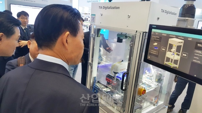 [오토메이션월드 2018] 4차 산업혁명 기술과 스마트공장의 만남