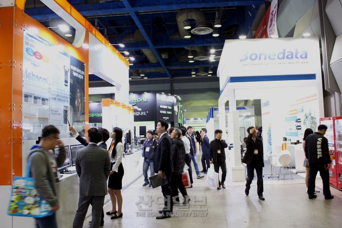 [오토메이션월드 2018] 국내외 제조업의 변화와 혁신을 한눈에