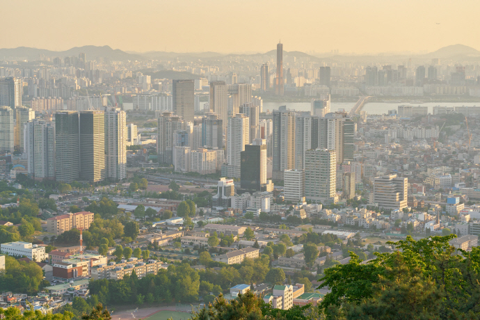 국내 외투기업, 생활환경 예년수준, 국내 경영환경 만족도↑