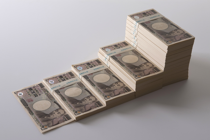 아베그지트 대비한 경기조절책 마련해야