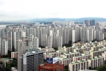 [사진으로 보는 산업뉴스] 향후 국내 건설업, 부동산 규제 강화 등으로 ‘흐림’ 전망