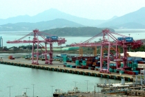 [사진으로 보는 산업뉴스] 반도체 호조 속 5월 무역수지 흑자 유지