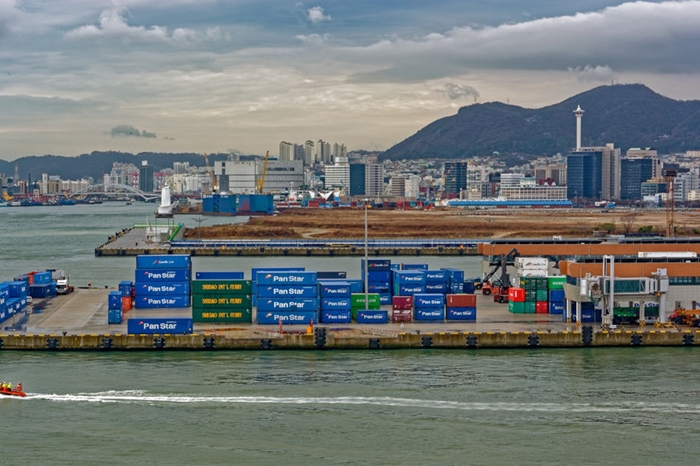 수출 집중도 세계 최고수준 한국… 시장 다변화 시급