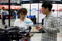 [포토뉴스] 드론 시장의 기술과 트렌드 로보유니버스에 ‘확인’하세요