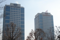 현대차 웃고 기아차는 침울…한가족 두 표정