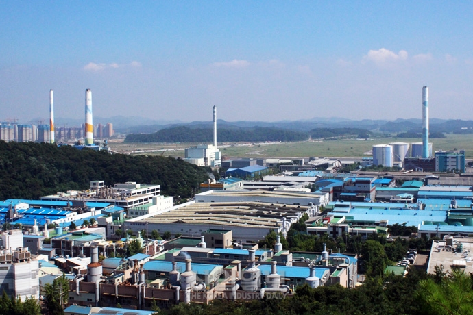 [사진으로 보는 산업뉴스] 정부, 산업단지 투자로 청년 일자리 창출 돕는다