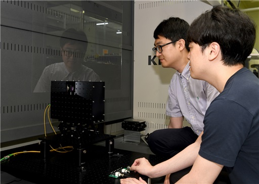 고성능 센서, 불량 유리 잡아낸다