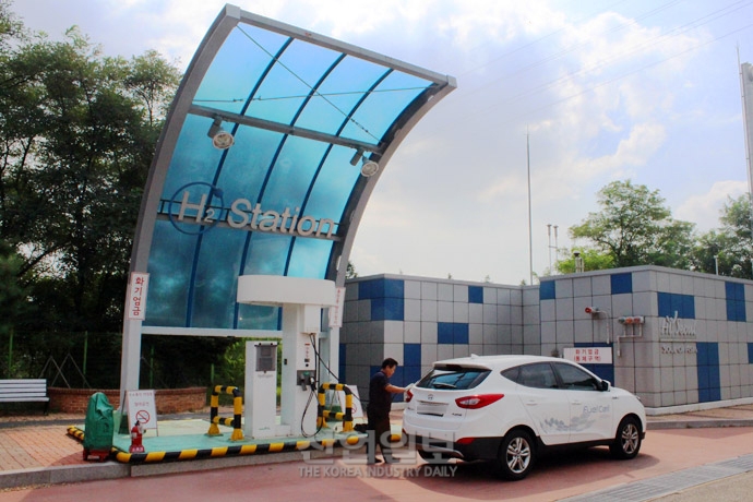 [사진으로 보는 산업뉴스] 정부, 2022년까지 수소차 내구수명 2배 향상시킨다