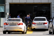 [사진으로 보는 산업뉴스] 정비소로 몰려드는 BMW 차량들