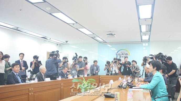 [포토뉴스] 고용노동부와 중기중앙회, 노동현안 극복 위해 힘 합쳐야 하는데...