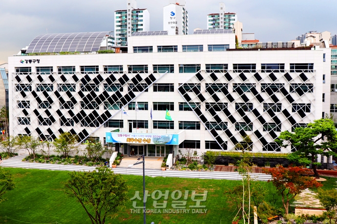 [사진으로 보는 산업뉴스] 공공시설 태양광, 디자인을 입다