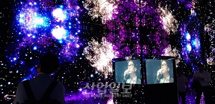 [포토뉴스] VR·AR 속 화려한 세상이 펼쳐진다