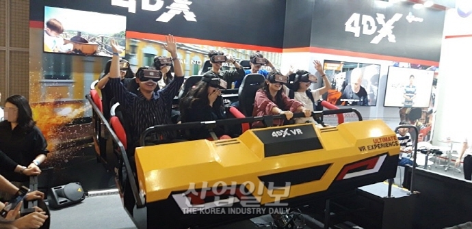 [포토뉴스] VR·AR 속 화려한 세상이 펼쳐진다
