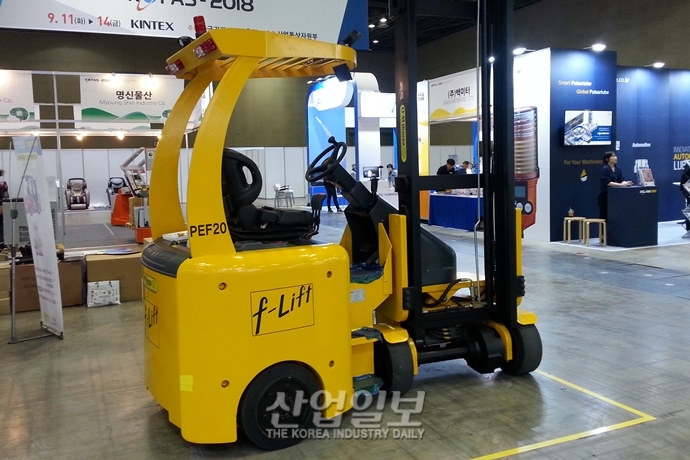 [포토뉴스]물류운반과 모니터링 이제 내게 맡겨~!