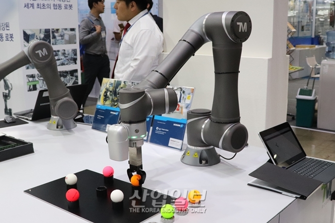 [포토뉴스]이제 내 옆에 협동로봇이?