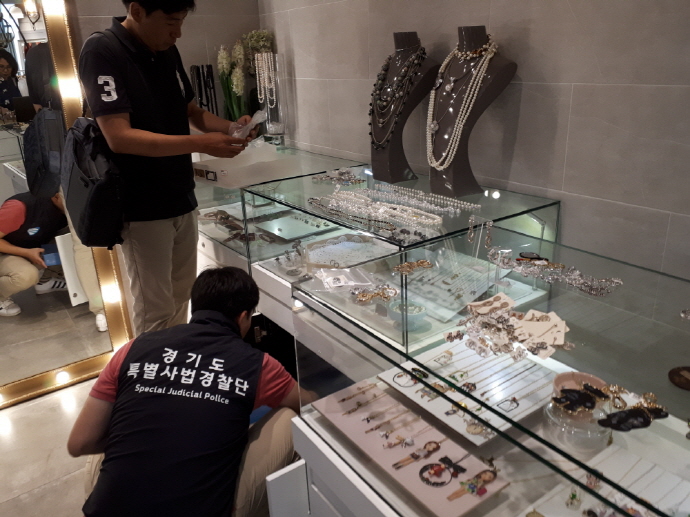 여전한 짝퉁제품 유통, 19명 상표법 위반