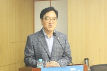 태양광·풍력 등 신재생에너지 활성화, 합리적 입지규제가 열쇠