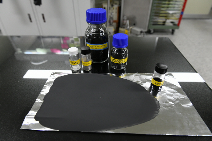 스마트폰 등 배터리 폭발 없는 전극 제조기술 국내 연구진이 개발