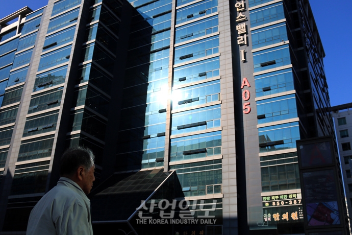 [사진으로 보는 산업뉴스] 서울디지털산업단지 속 목적지, 외벽 안내사인 보고 찾으세요!