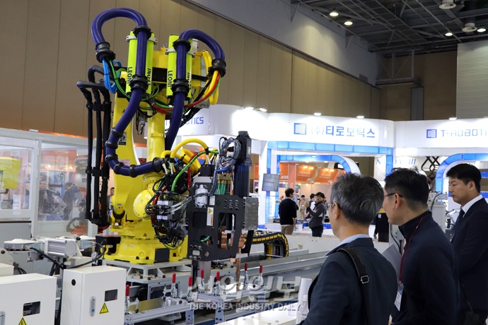 [포토뉴스] 첨단 로봇 기술이 한 자리에! 2018 로보월드