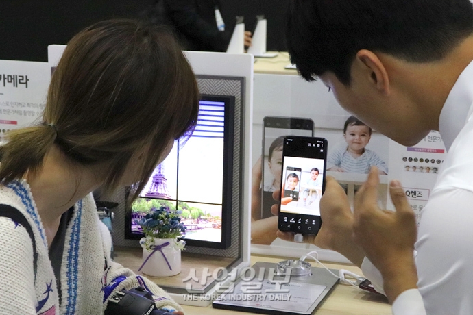 [포토뉴스] 국내외 전자·IT 산업 최신 제품·기술 총집합