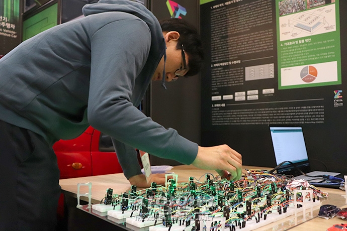 [포토뉴스] 공대생들의 만든 기술과 작품 ‘총집합’